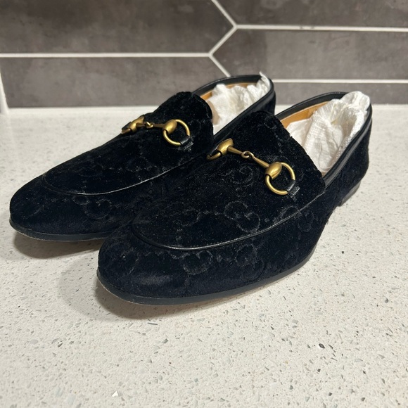 Designer shoes worn trying little dirty have been in storage for a while. - Picture 15 of 16